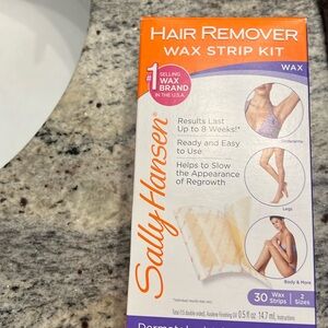 Unused wax kit from Sally Hansen.